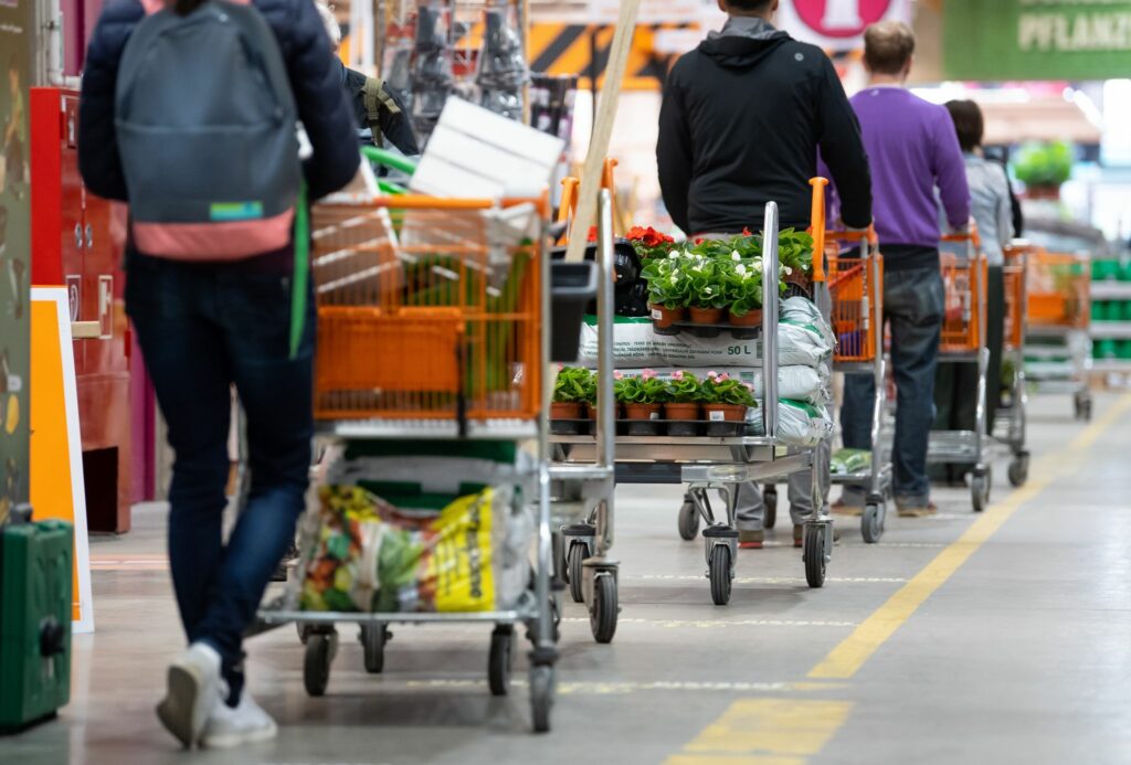 Verbraucher sparen auch im Baumarkt