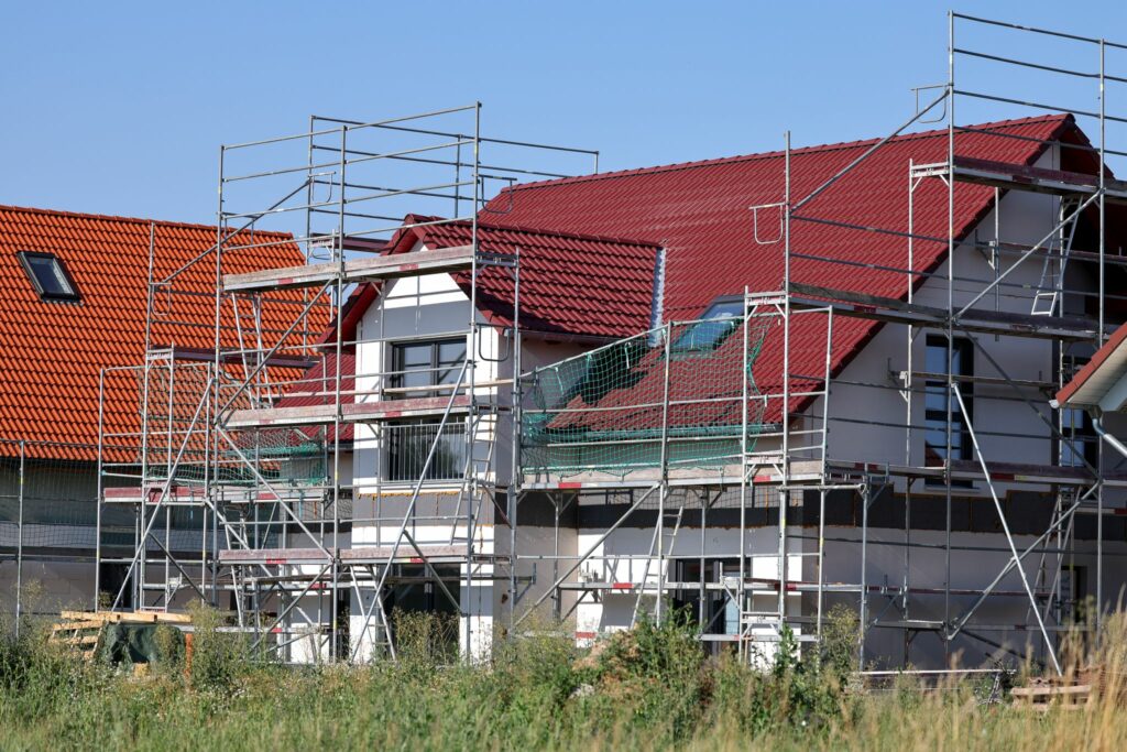 Umfrage: Bürger sparen seltener für die eigene Wohnung