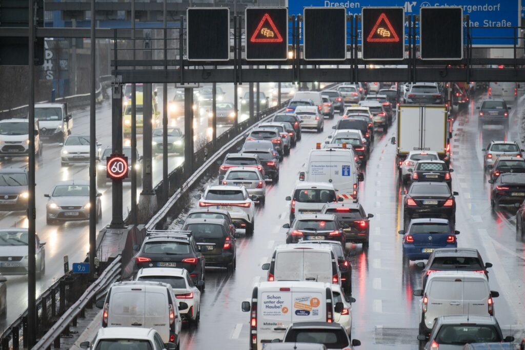 Autobesitzer fahren zum ersten Mal seit 2018 wieder mehr