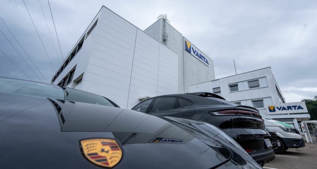 Porsche übernimmt Mehrheit bei Varta-Tochter