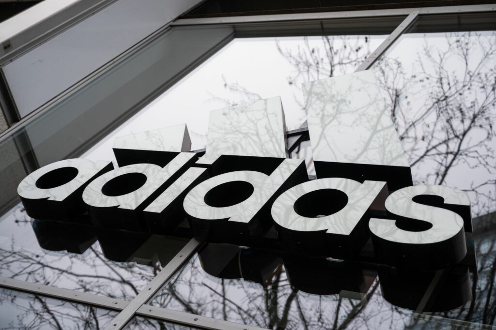 Adidas nach «Yeezy«-Problemen wieder auf Kurs