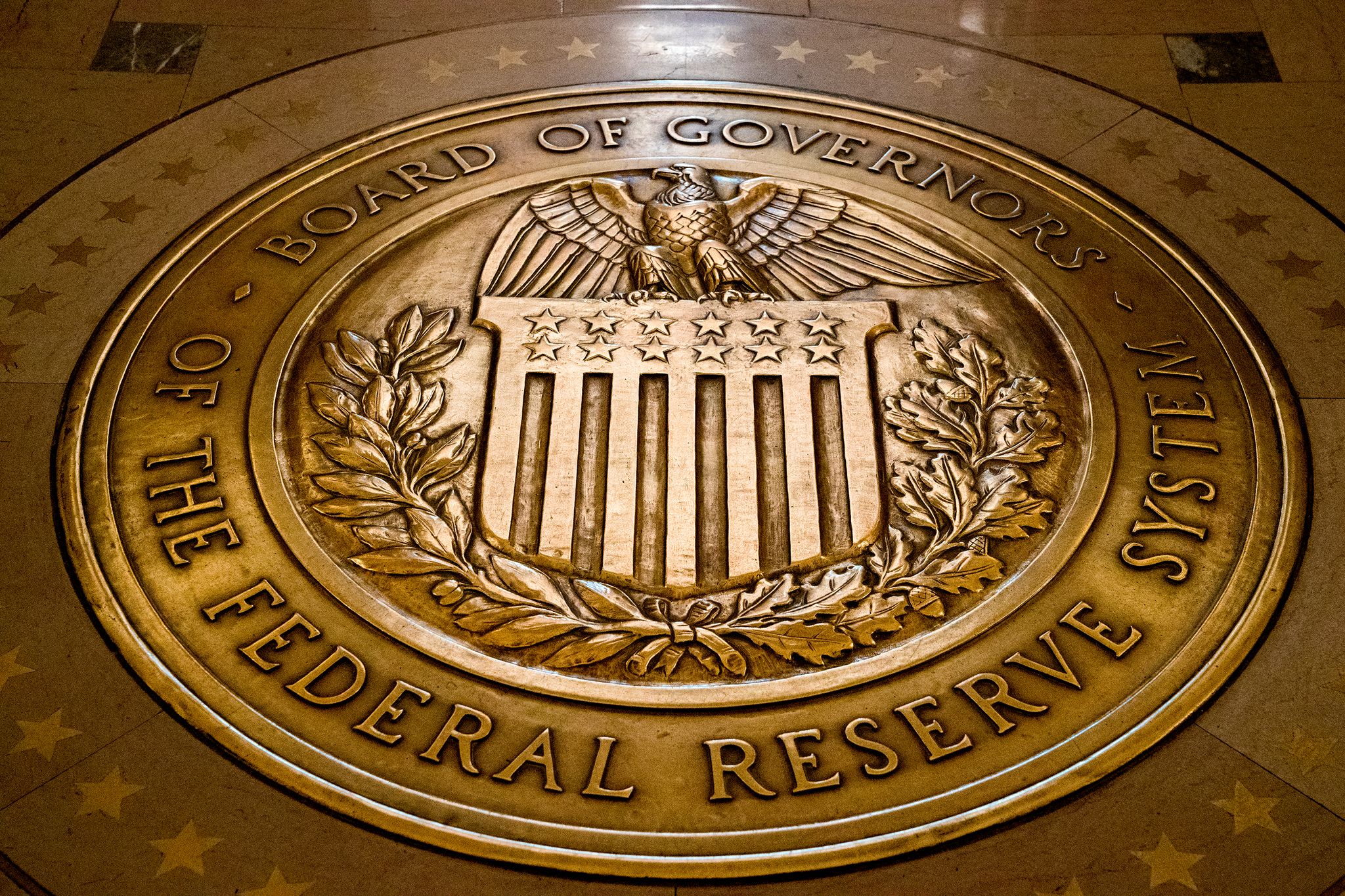 US-Notenbank Fed hält Leitzins auf hohem Niveau stabil