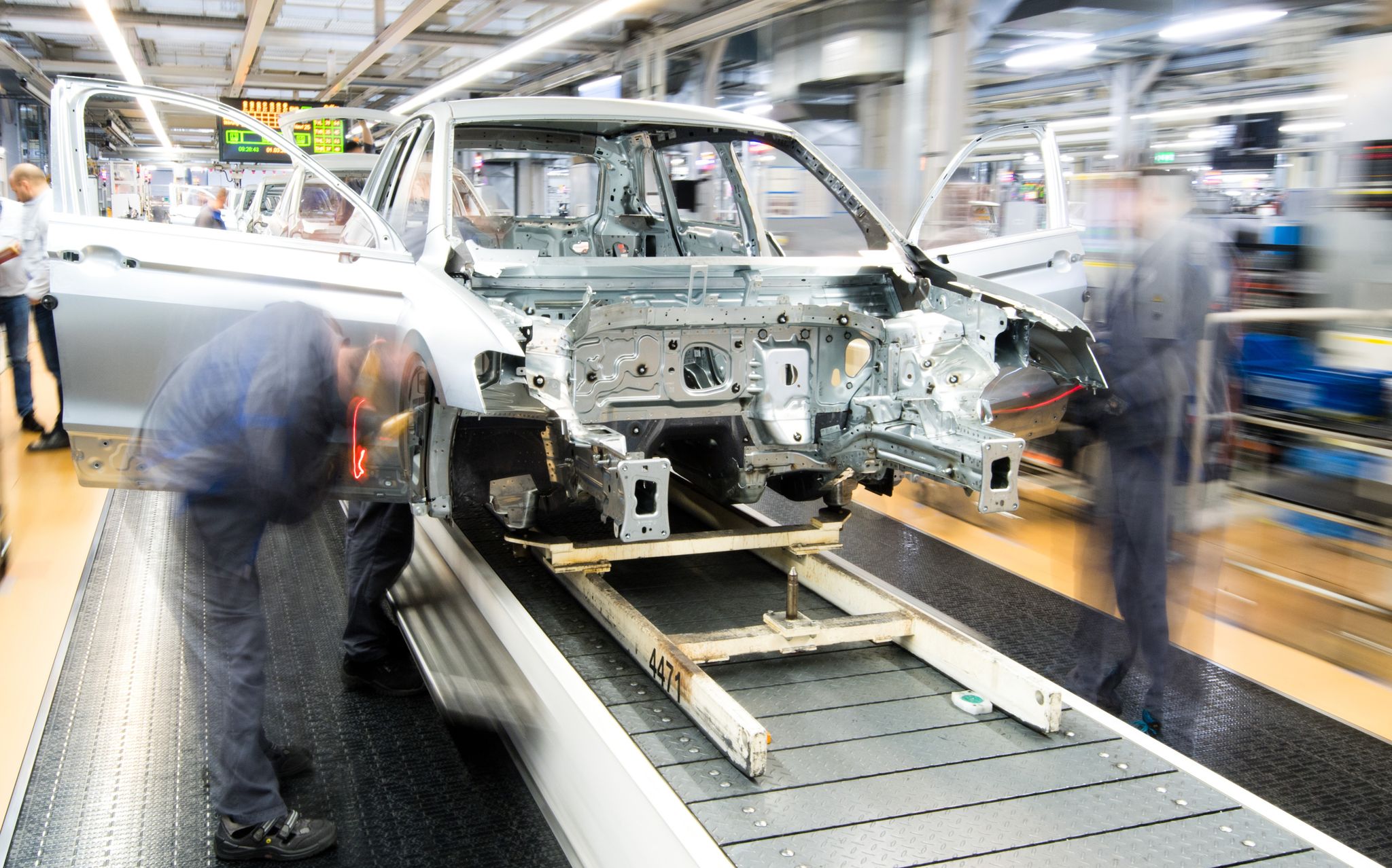 So viele Arbeitslose wie zuletzt 2015 – Ruf nach Reformen