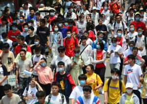 Jeder Fünfte arbeitslos: Chinas Jugend findet schwer Jobs