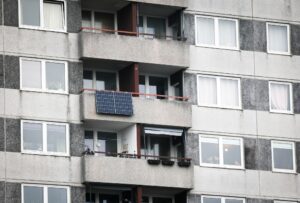 Bürger installieren Hunderttausende «Balkonkraftwerke»