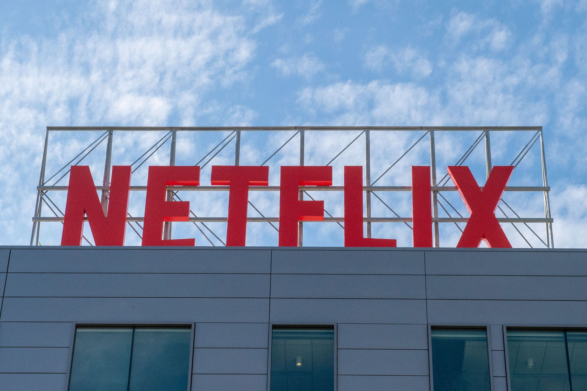 Netflix mit mehr als 325 Millionen Kunden