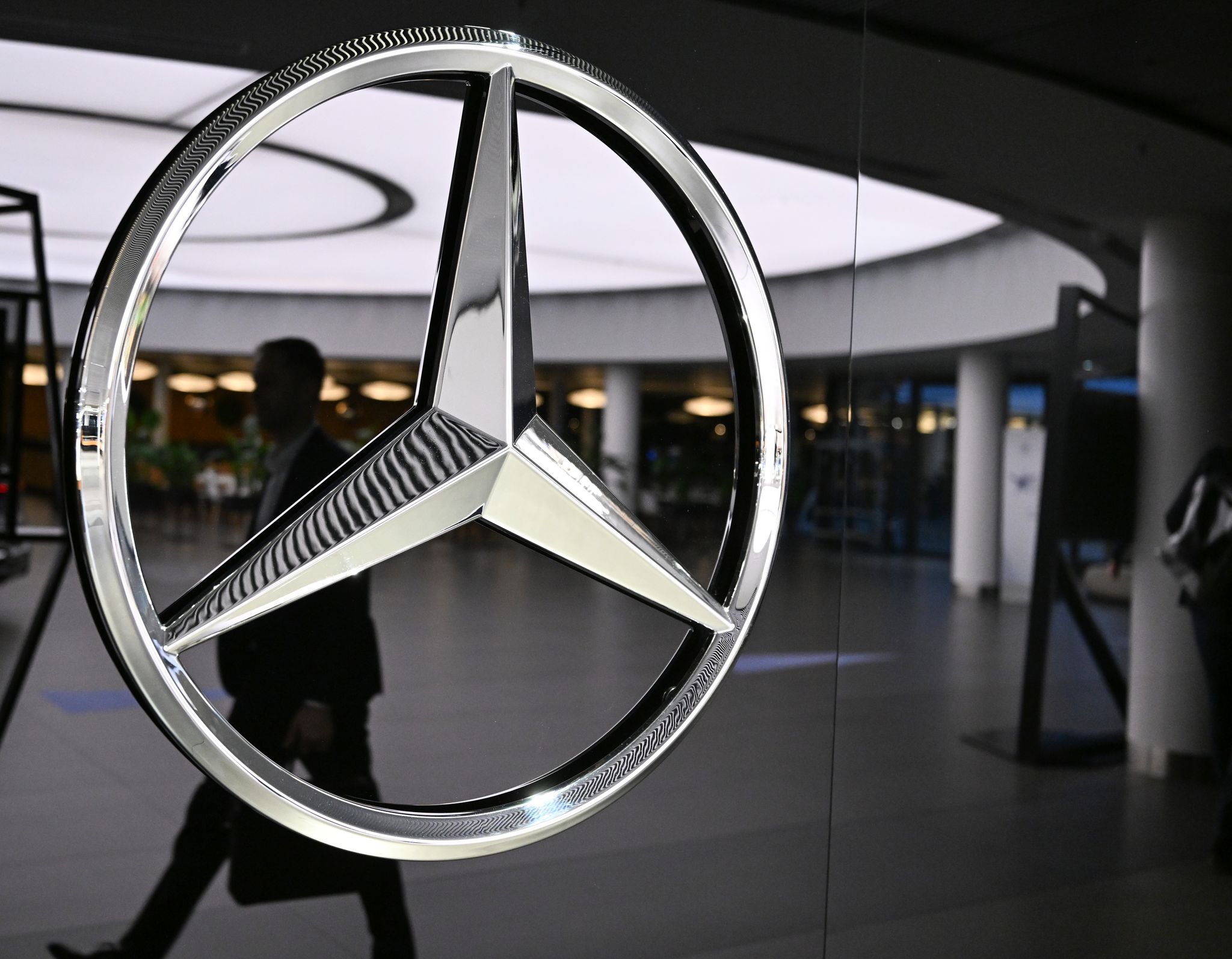 Nach Gewinneinbruch – Wie es bei Mercedes weitergehen soll